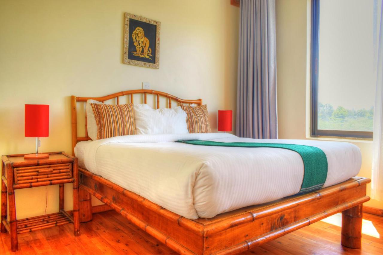 Peaks Hotel Нанюки Екстериор снимка