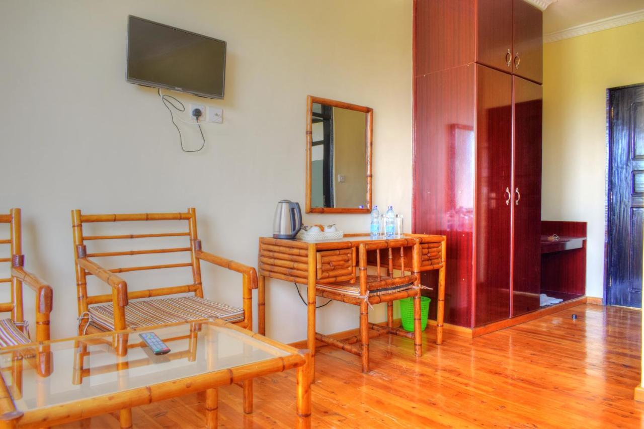 Peaks Hotel Нанюки Екстериор снимка