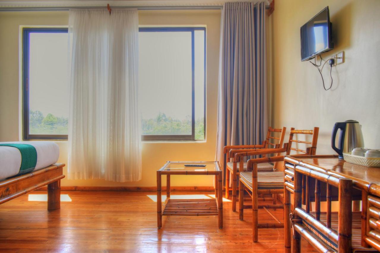 Peaks Hotel Нанюки Екстериор снимка