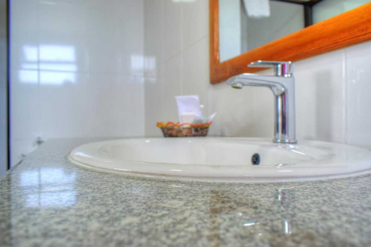 Peaks Hotel Нанюки Екстериор снимка