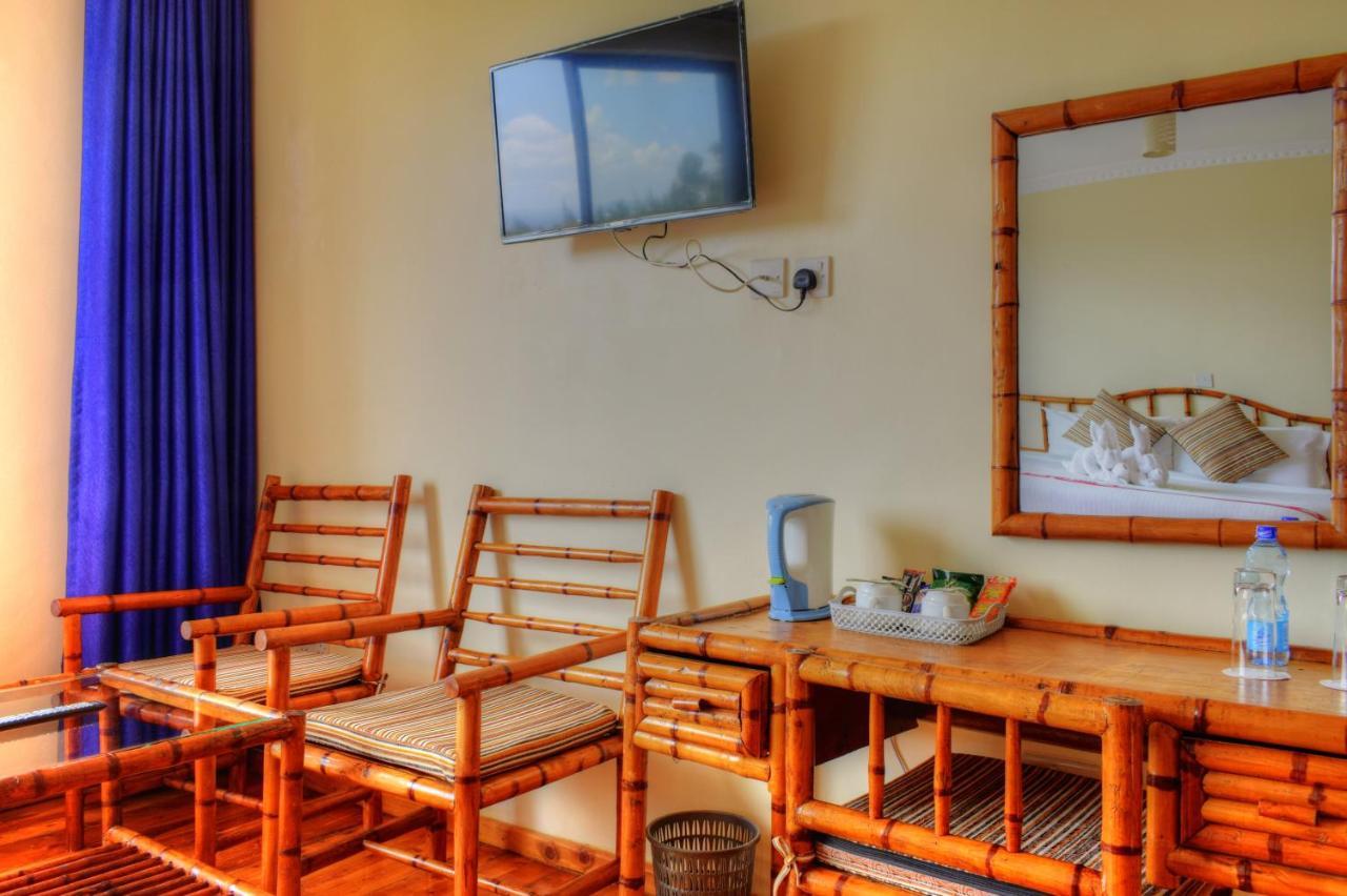 Peaks Hotel Нанюки Екстериор снимка